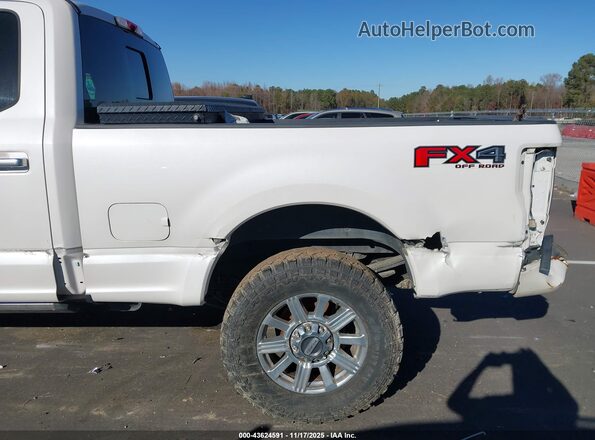 1FT7W2BT7JEC16819 2018 FORD F-250 White 