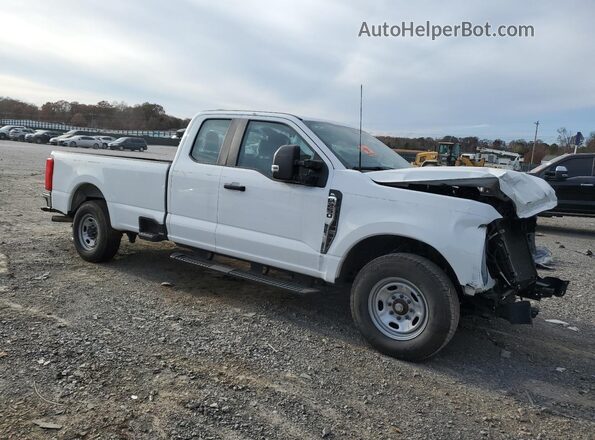 1FT7X2AA3REC46022 2024 FORD F250 White Przód prawy