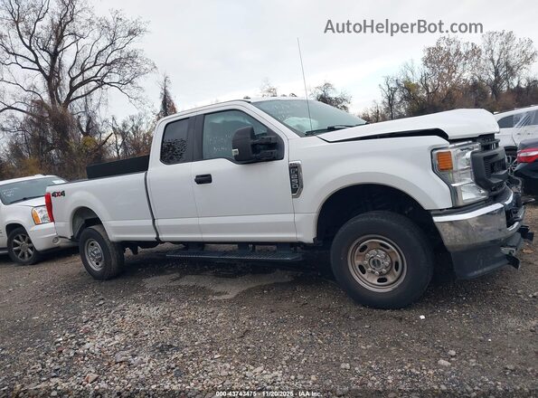 1FT7X2B61LEE79656 2020 FORD F-250 White Widok wnętrza z tyłu