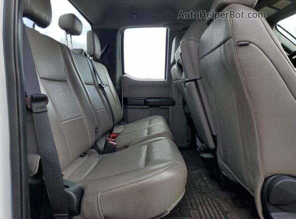1FT7X2B66LEE50122 2020 FORD F250 White Vista de los asientos traseros