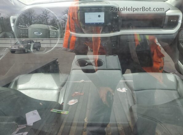 1FTBF2BA9PED18902 2023 FORD F250 White Widok deski rozdzielczej