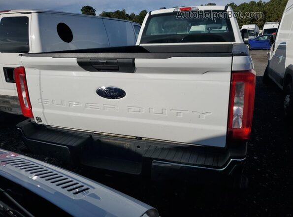 1FTBF2BA9PED18902 2023 FORD F250 White Widok z tyłu