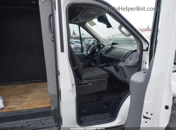 1FTBW3XG3HKA87226 2017 FORD TRANSIT-350 White Вид салону спереду