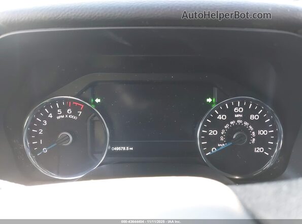 1FTEW1EF5HFC13588 2017 FORD F150 Black Widok tylnych siedzeń