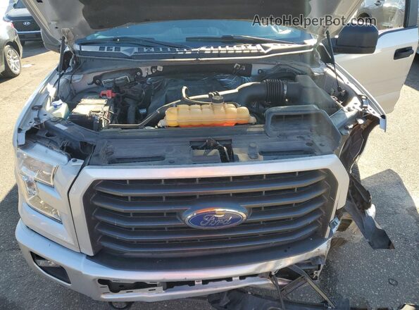 1FTEW1EP3HFB33778 2017 FORD F150 Silver Vista interior trasera