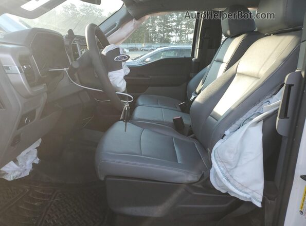 1FTEX1CB1NKD32206 2022 FORD F150 White Вид салону спереду