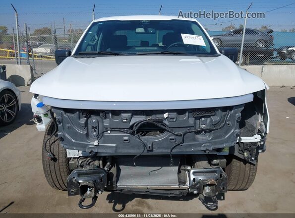 1FTVW3LK9SWG13267 2025 FORD F-150 LIGHTNING White Widok wnętrza z tyłu