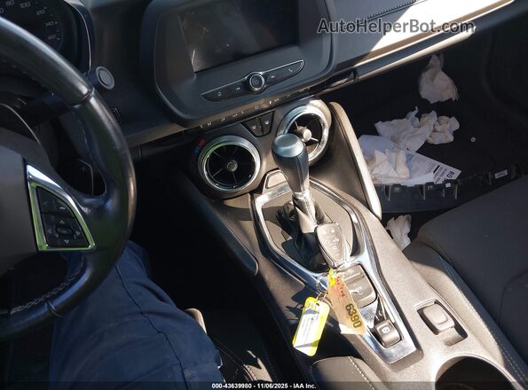 1G1FB3DX1P0138503 2023 CHEVROLET CAMARO Silver Առջևի վահանակի տեսք