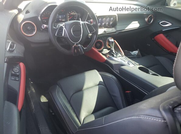 1G1FD3DXXP0144102 2023 CHEVROLET CAMARO Серебряный Вид панели приборов