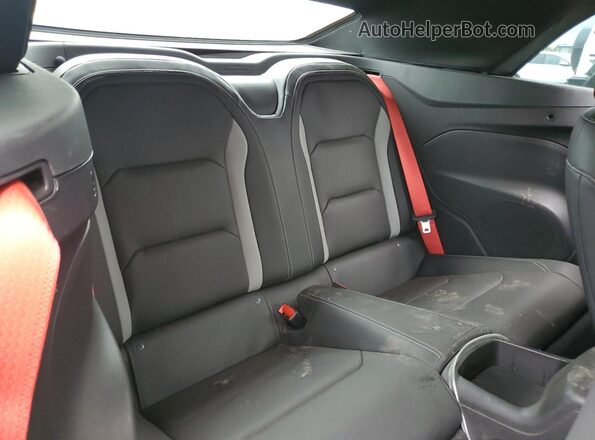 1G1FD3DXXP0144102 2023 CHEVROLET CAMARO Серебряный Вид задних сидений
