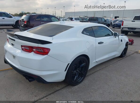 1G1FF1R70M0136013 2021 CHEVROLET CAMARO Белый Задняя правая четверть