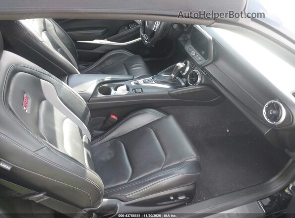 1G1FH3D76M0139107 2021 CHEVROLET CAMARO Black Widok wnętrza z przodu