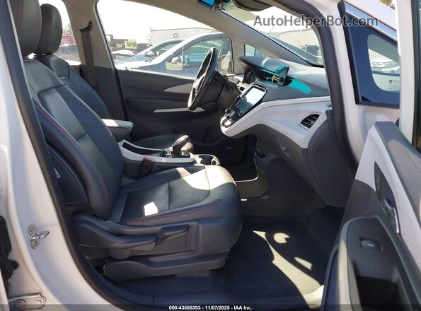 1G1FZ6S06L4142939 2020 CHEVROLET BOLT White Front interior view