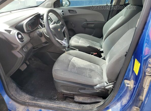 1G1JB5SH5H4159107 2017 CHEVROLET SONIC Синий Вид салона спереди