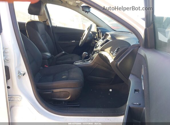 1G1PE5SB2G7186100 2016 CHEVROLET CRUZE White Front interior view