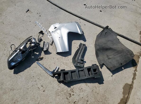 1G1ZB5ST2HF268118 2017 CHEVROLET MALIBU Серебряный Вид подкапотного пространства