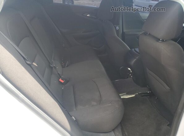 1G1ZB5ST2JF215747 2018 CHEVROLET MALIBU Purple Widok tylnych siedzeń