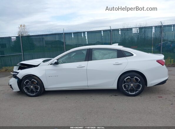 1G1ZD5ST0NF176043 2022 CHEVROLET MALIBU White 360 interior view