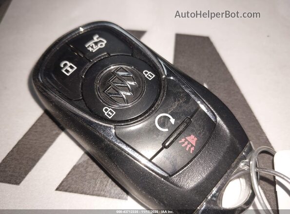 1G4ZP5SS2JU149045 2018 BUICK LACROSSE Beige Widok deski rozdzielczej