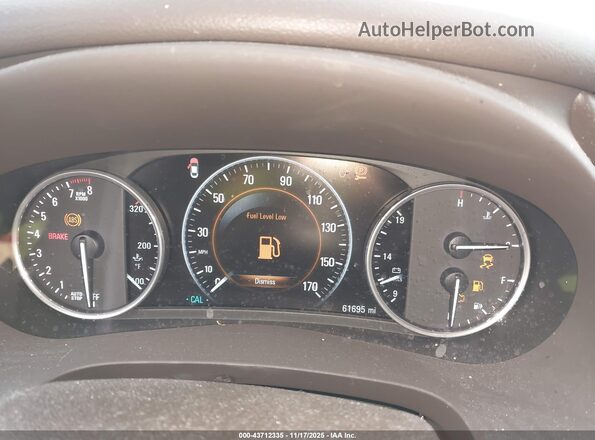 1G4ZP5SS2JU149045 2018 BUICK LACROSSE Beige Widok tylnych siedzeń