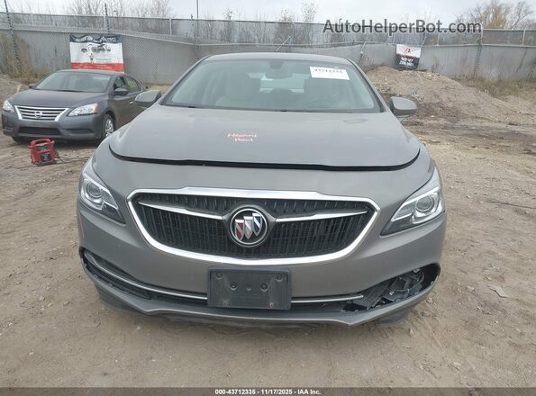 1G4ZP5SS2JU149045 2018 BUICK LACROSSE Beige Widok zestawu wskaźników