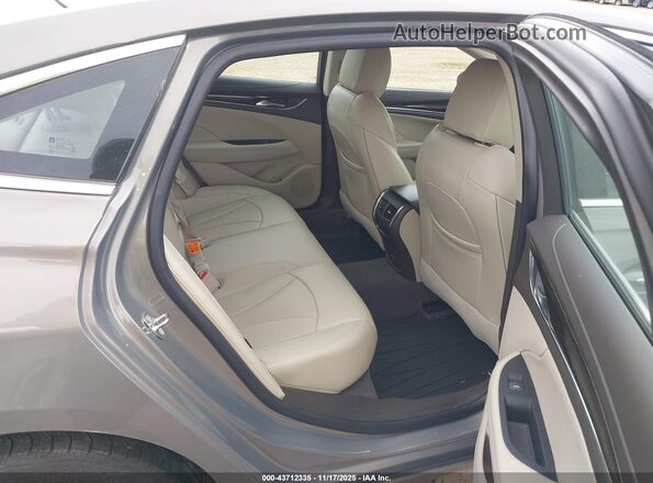 1G4ZP5SS2JU149045 2018 BUICK LACROSSE Beige Widok naklejki z numerem VIN