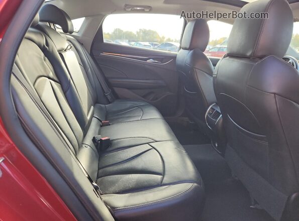 1G4ZP5SZ2JU136552 2018 BUICK LACROSSE Red 