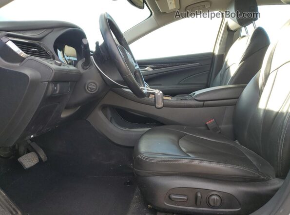 1G4ZP5SZ8JU123322 2018 BUICK LACROSSE Silver Widok wnętrza z przodu