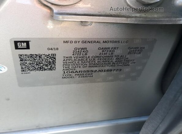 1G6AR5SS2J0169723 2018 CADILLAC CTS Silver Vista del compartimento del motor