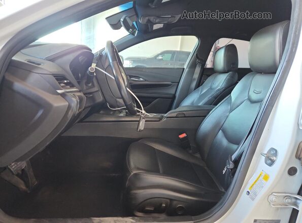 1G6DB5RK3N0109804 2022 CADILLAC CT4 Белый Вид салона спереди