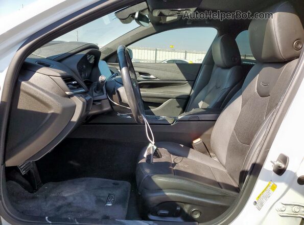 1G6DB5RK6L0154233 2020 CADILLAC CT4 Белый Вид салона спереди