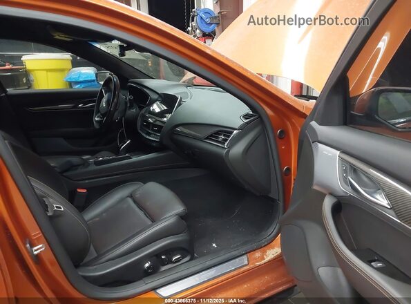 1G6DR5RW6P0121057 2023 CADILLAC CT5 Orange Front interior view