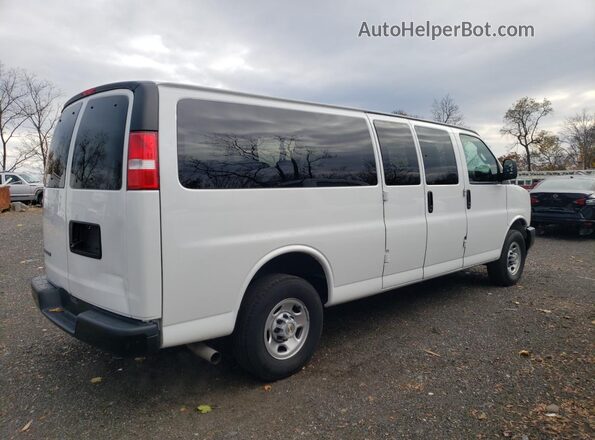 1GAZGNF71R1264722 2024 CHEVROLET EXPRESS White Trasero derecho