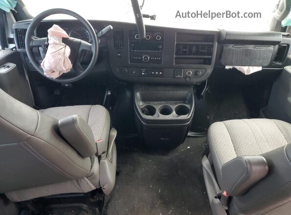 1GAZGPFF3H1208573 2017 CHEVROLET EXPRESS White Widok deski rozdzielczej