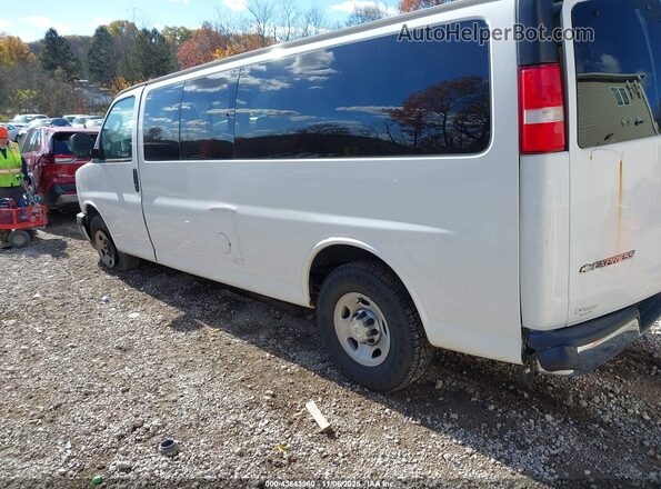 1GAZGPFG5J1330298 2018 CHEVROLET EXPRESS White 