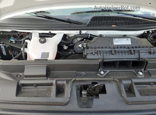 1GAZGPFP7R1263988 2024 CHEVROLET EXPRESS White Vista del compartimento del motor