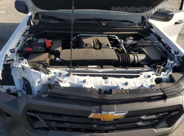 1GCPSBEK0S1228155 2025 CHEVROLET COLORADO White Widok wnętrza z tyłu