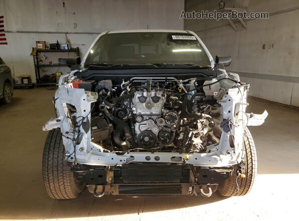 1GCPTBEK2S1225075 2025 CHEVROLET COLORADO White Widok z przodu