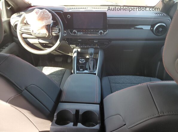 1GCPTDEK8R1284024 2024 CHEVROLET COLORADO Burgundy Vista del salpicadero