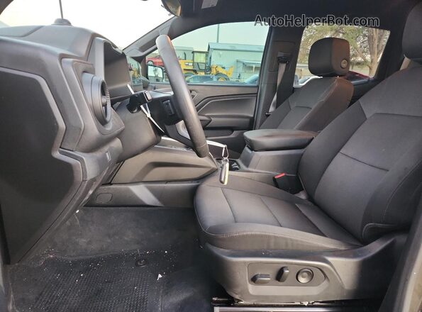 1GCPTEEK2R1108205 2024 CHEVROLET COLORADO Коричневый Вид салона спереди