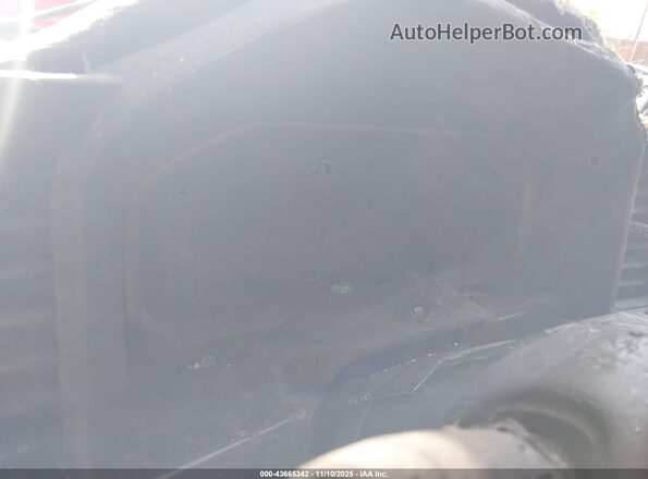 1GCUKDED2TZ140209 2026 CHEVROLET SILVERADO White Հետևի նստատեղերի տեսք
