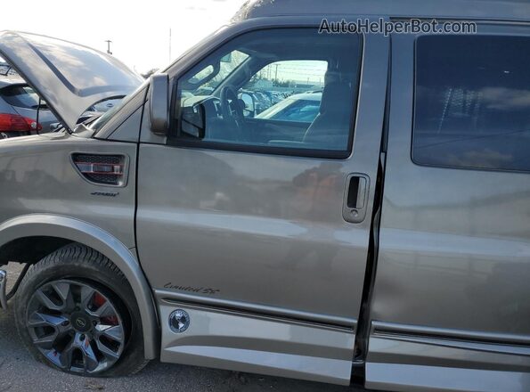 1GCWGAF74S1205060 2025 CHEVROLET EXPRESS Gray წინა სალონის ხედი