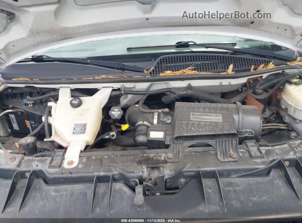 1GCWGAFF7G1125671 2016 CHEVROLET EXPRESS White Widok z tyłu