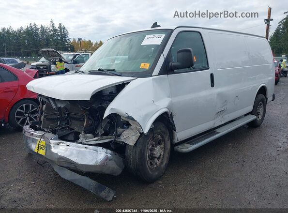 1GCWGAFG5L1176637 2020 CHEVROLET EXPRESS White წინა მარცხენა ხედი სამი მეოთხედიდან