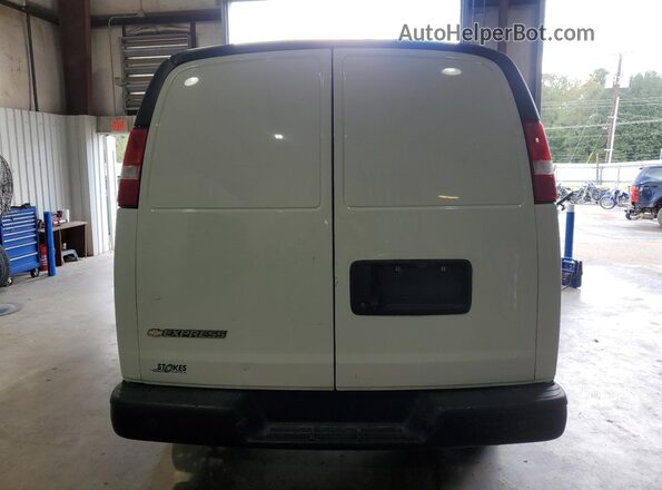 1GCWGAFP0N1174782 2022 CHEVROLET EXPRESS White Հետևի տեսք
