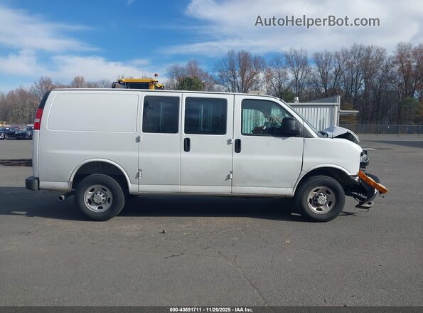 1GCWGAFP8S1103776 2025 CHEVROLET EXPRESS White Rear interior view