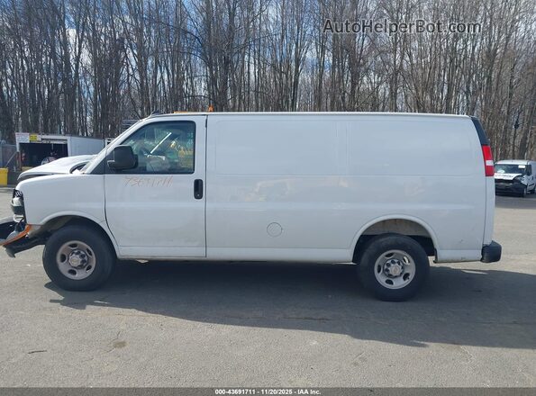 1GCWGAFP8S1103776 2025 CHEVROLET EXPRESS White 360 interior view