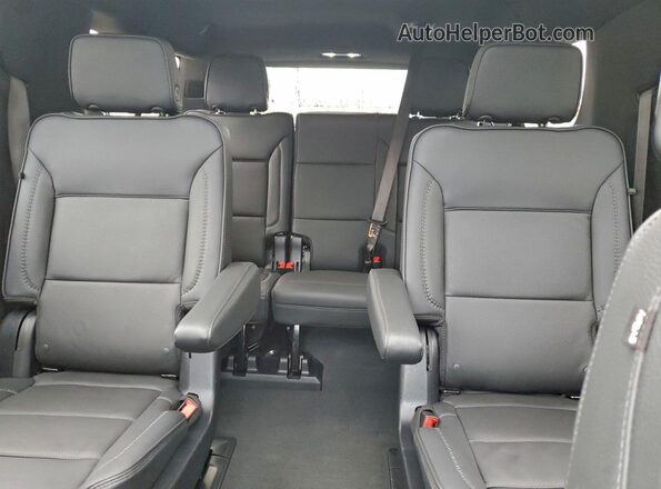1GKS2JRL4SR157913 2025 GMC YUKON Gray Rear seats view