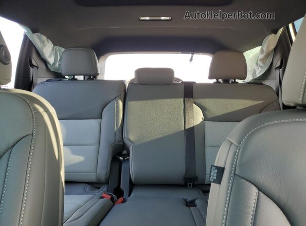 1GNEVGRS3SJ257534 2025 CHEVROLET TRAVERSE White Вид задніх сидінь