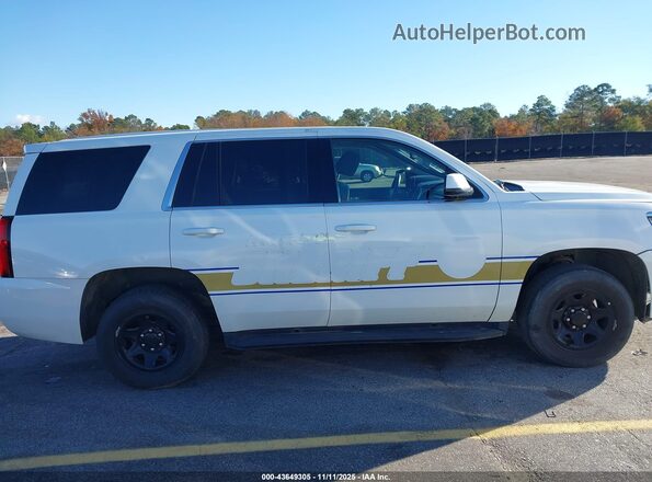 1GNLCDEC5LR246922 2020 CHEVROLET TAHOE White Widok wnętrza z tyłu